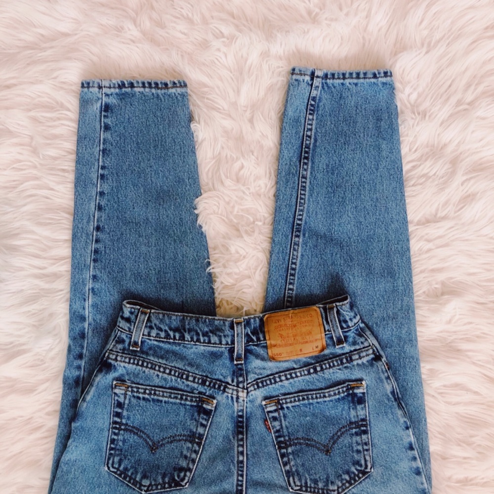 VTG Levi’s Mom Jeans (550)